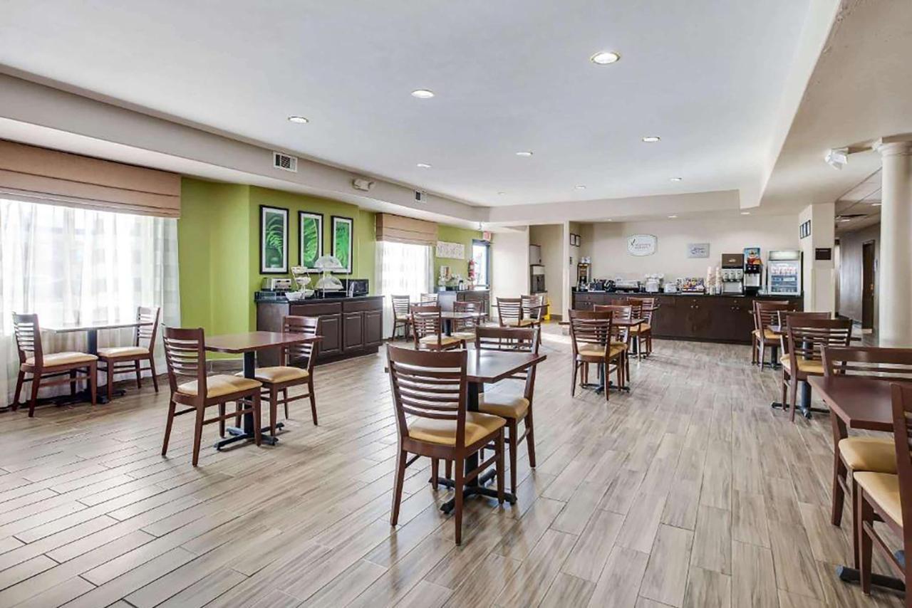 Baymont By Wyndham Milan Otel Dış mekan fotoğraf