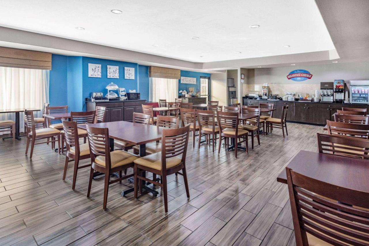 Baymont By Wyndham Milan Otel Dış mekan fotoğraf